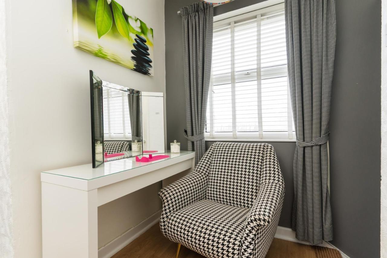 Sea View Ar Lan Y Mor Luxury Apartment Aberystwyth Eksteriør billede